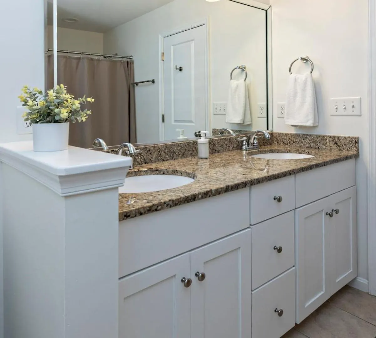 Incredible Location Villa Virginia Beach Holiday home